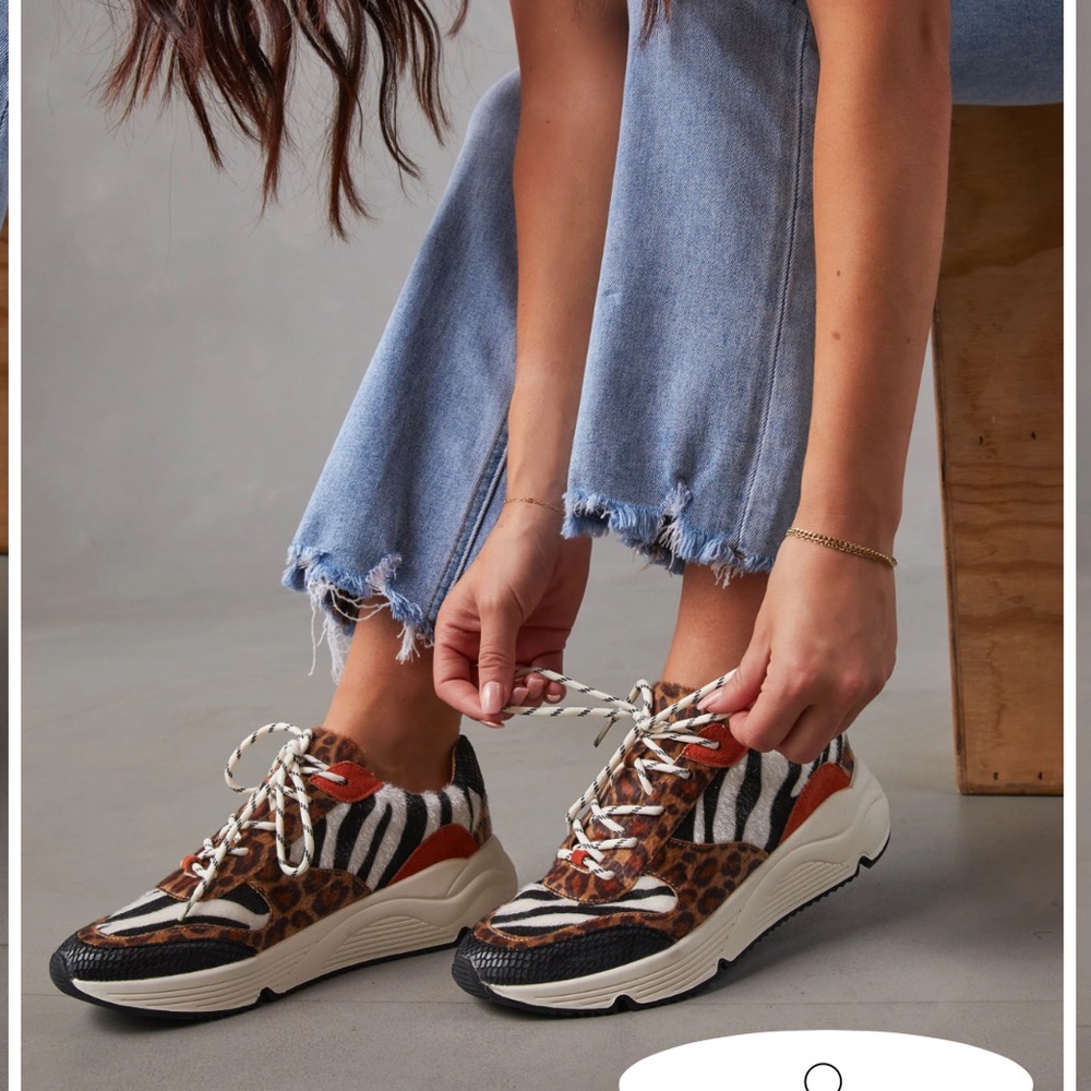VICI Take The Lead Running Shoe